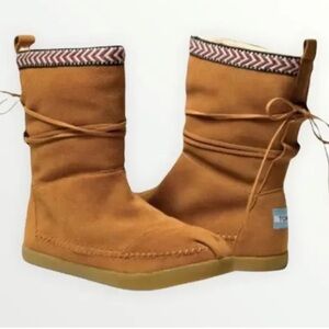 Toms Nepal Faux Fur Lined Tan Suede Winter Boots